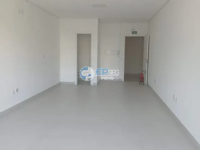 Sala com 51m², para alugar, no bairro Bela Vista em Londrina