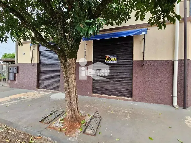 Sala para alugar, no bairro Centro em Rolândia
