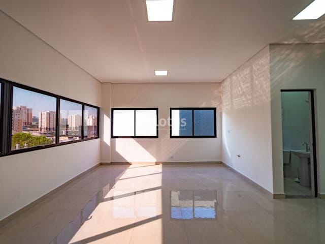 Sala com 91m², para alugar, no bairro Polvilho em Cajamar
