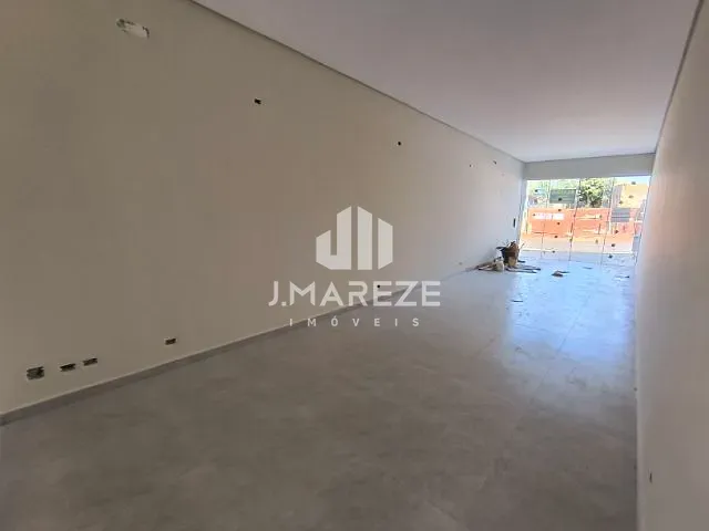 Loja com 80m², para alugar, no bairro Vila Shangri-La em Apucarana