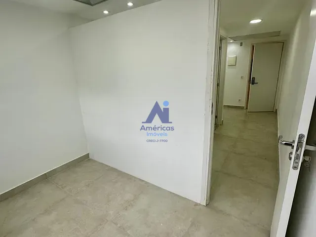 Sala com 21m², para alugar, no bairro Recreio dos Bandeirantes em Rio de Janeiro