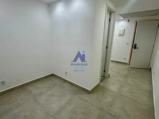 Sala com 21m², para alugar, no bairro Recreio dos Bandeirantes em Rio de Janeiro