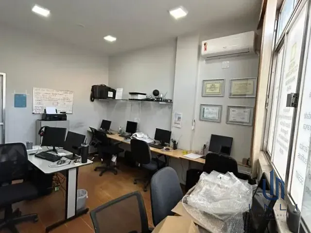 Sala à venda, no bairro Centro em Volta Redonda