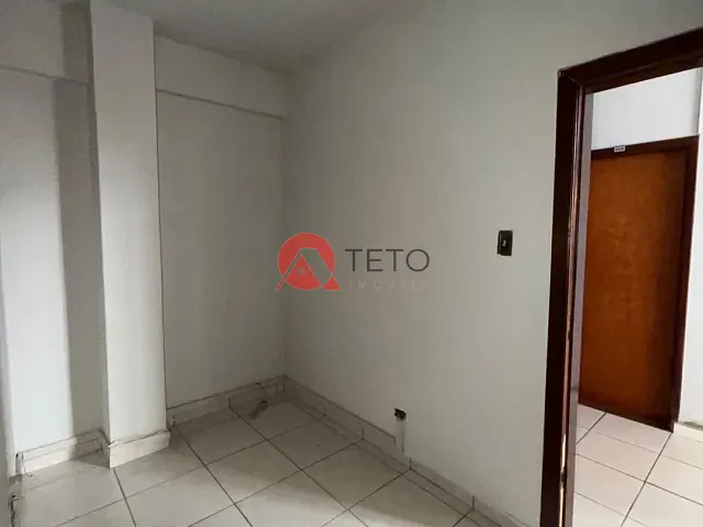 Sala para alugar, no bairro Zona 01 em Maringá