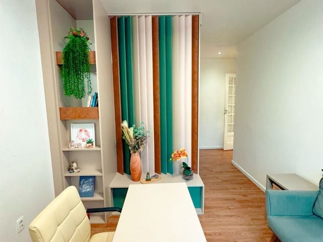 Sala para alugar, no bairro Cavaleiros em Macaé