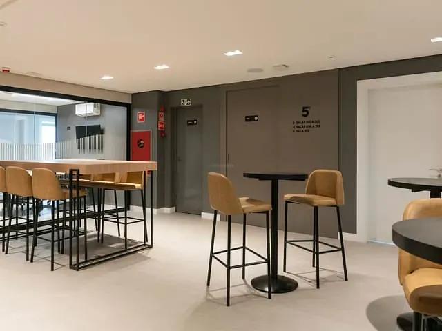 Sala à venda, no bairro Madureira em Caxias do Sul