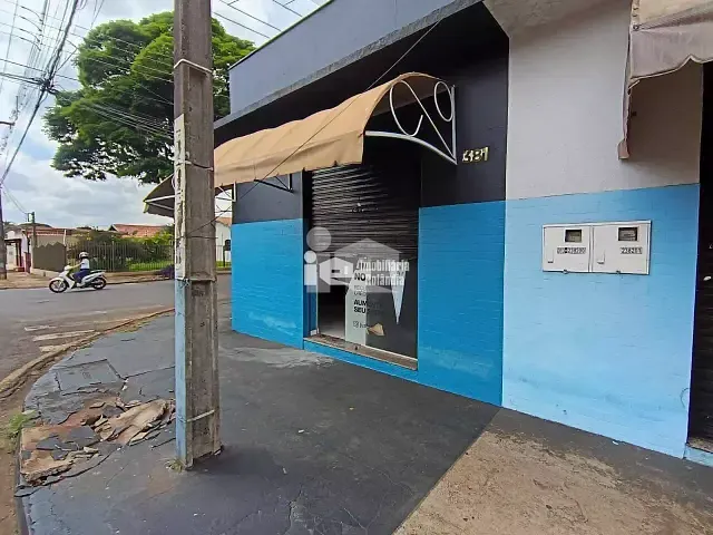 Sala para alugar, no bairro Vila Oliveira em Rolândia