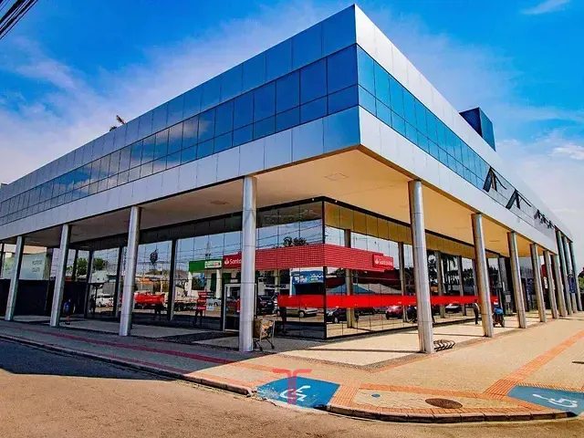 Sala com 70m², para alugar, no bairro Capão Raso em Curitiba