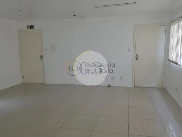 Sala para alugar, no bairro Centro em Pelotas