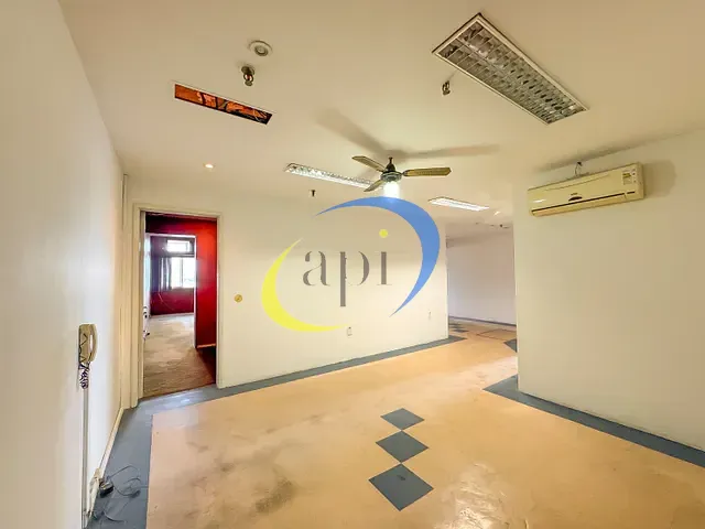 Sala com 66m², para alugar, no bairro Centro em Rio de Janeiro