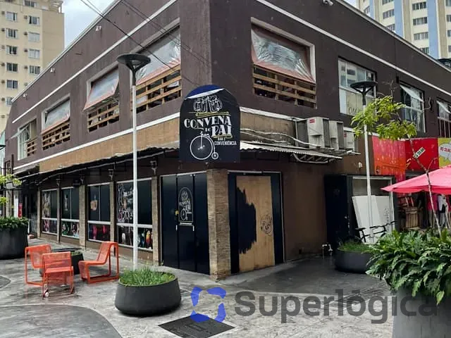 Sala com 860m², à venda, no bairro Centro em Balneário Camboriú