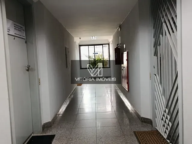 Sala à venda, no bairro Praia do Canto em Vitória