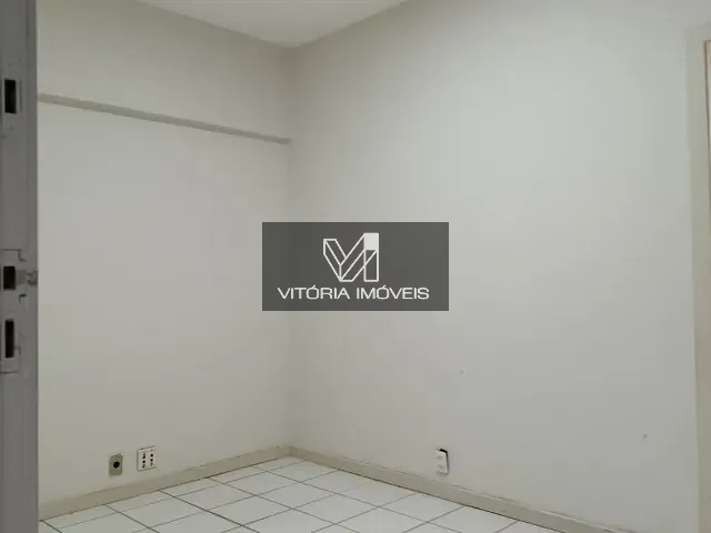 Sala à venda, no bairro Praia do Canto em Vitória