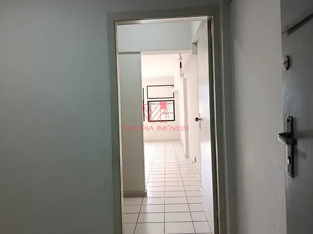 Sala à venda, no bairro Praia do Canto em Vitória