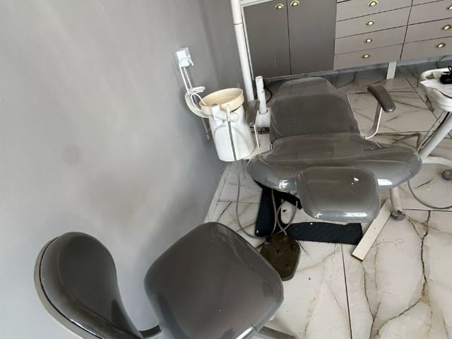 Sala à venda ou para alugar, no bairro Centro em Macaé