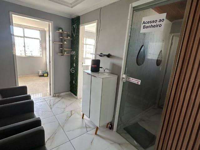 Sala à venda ou para alugar, no bairro Centro em Macaé