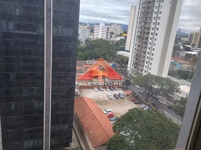 Sala com 32m², à venda, no bairro Centro em São José dos Campos