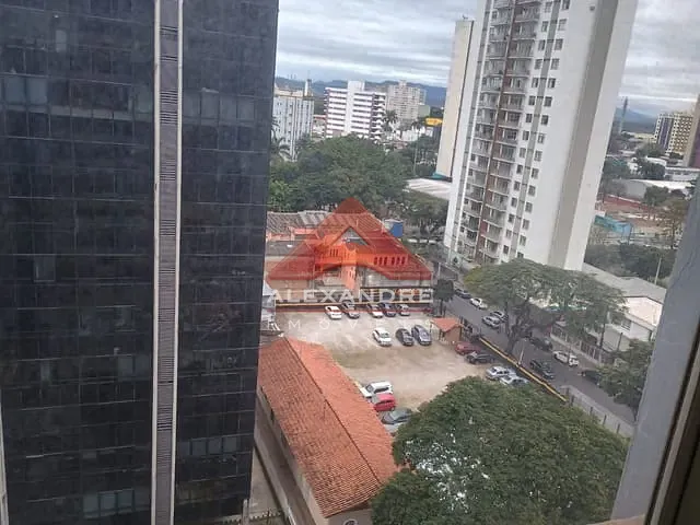 Sala com 32m², à venda, no bairro Centro em São José dos Campos