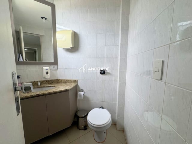 Sala com 97m², à venda, no bairro Centro em Apucarana