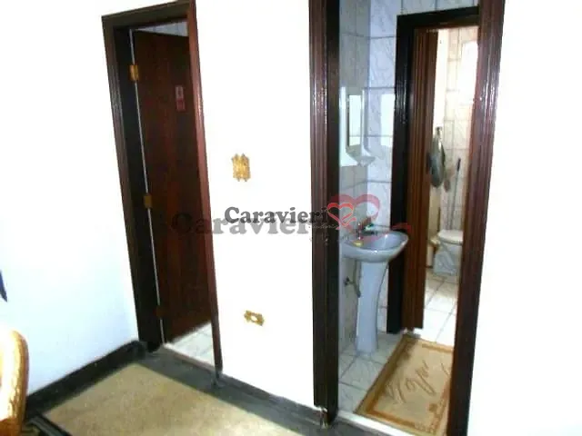 Sala à venda ou para alugar, no bairro Cangaíba em São Paulo