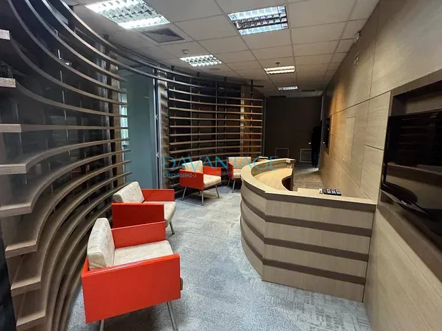 Sala com 339m², à venda, no bairro Alphaville Industrial em Barueri