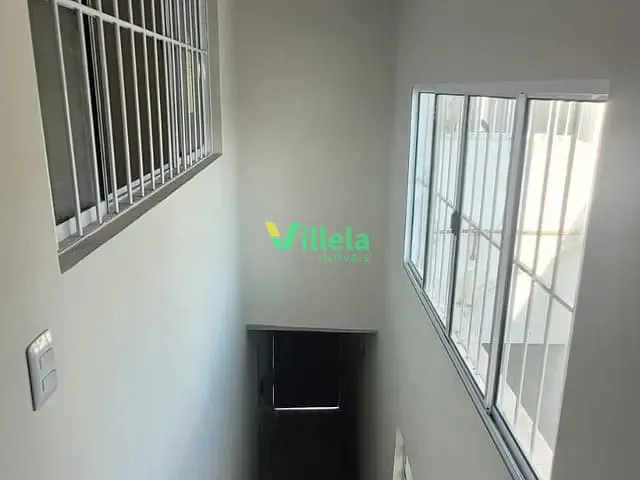 Sala para alugar, no bairro Vila São Carlos em Itaquaquecetuba