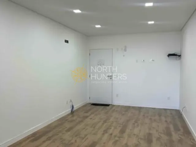 Sala à venda, no bairro Vargem Grande em Florianópolis