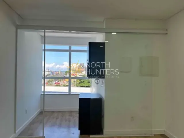 Sala à venda, no bairro Vargem Grande em Florianópolis