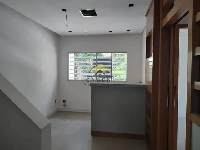 Sala com 90m², para alugar, no bairro Higienópolis em São Paulo