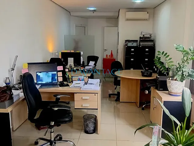 Sala à venda, no bairro Água Branca em São Paulo