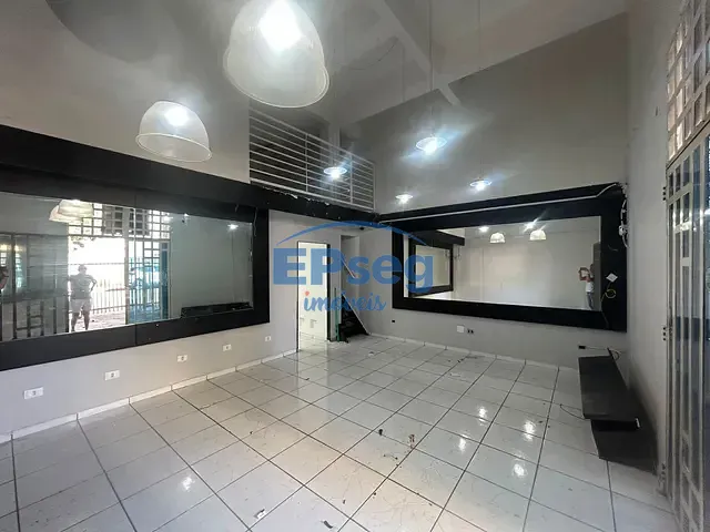 Sala para alugar, no bairro Centro em Londrina