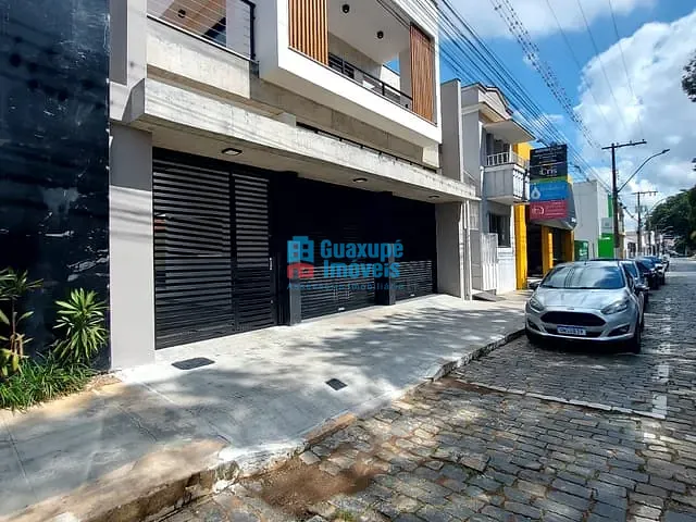 Sala com 18m², para alugar, no bairro Centro em Guaxupé