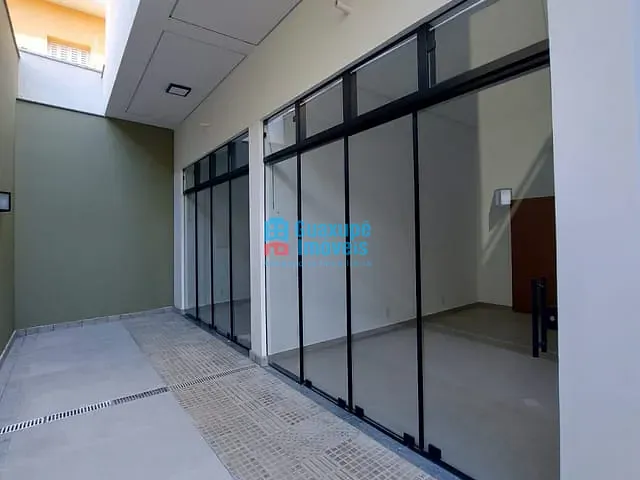 Sala com 18m², para alugar, no bairro Centro em Guaxupé