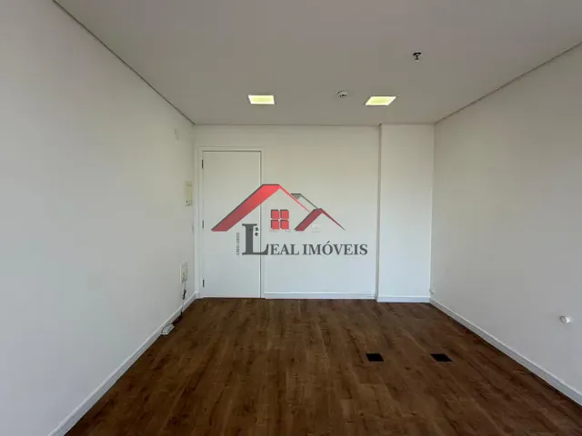 Sala com 31m², para alugar, no bairro Jardim em Santo André
