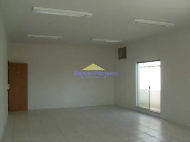 Sala com 1m², para alugar, no bairro Centro em Capivari