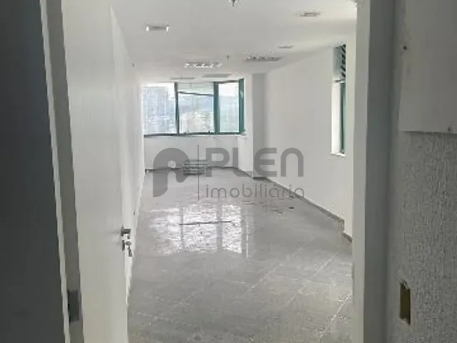 Sala à venda, no bairro Tucuruvi em São Paulo