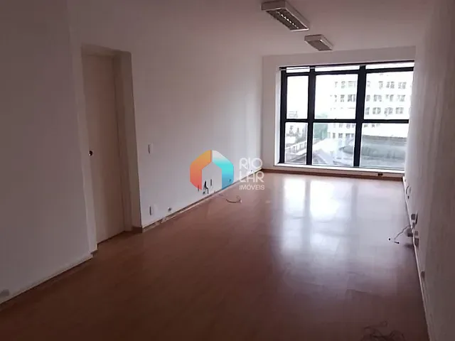 Sala com 32m², à venda, no bairro Centro em Rio de Janeiro