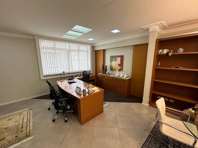 Foto do Sala - 🚀 Oportunidade no Centro de São Paulo – Sala Comercial de 58m², Mobiliada, Banheiro e Copa Pronta para Uso! 💼✨ | Organização Imobiliária Açores