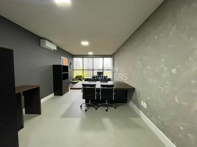Sala para alugar, no bairro Jurerê Internacional em Florianópolis