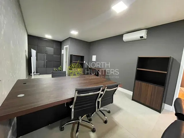 Sala para alugar, no bairro Jurerê Internacional em Florianópolis