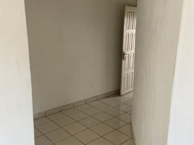 Sala com 30m², para alugar, no bairro Chácara do Solar I (Fazendinha) em Santana de Parnaíba