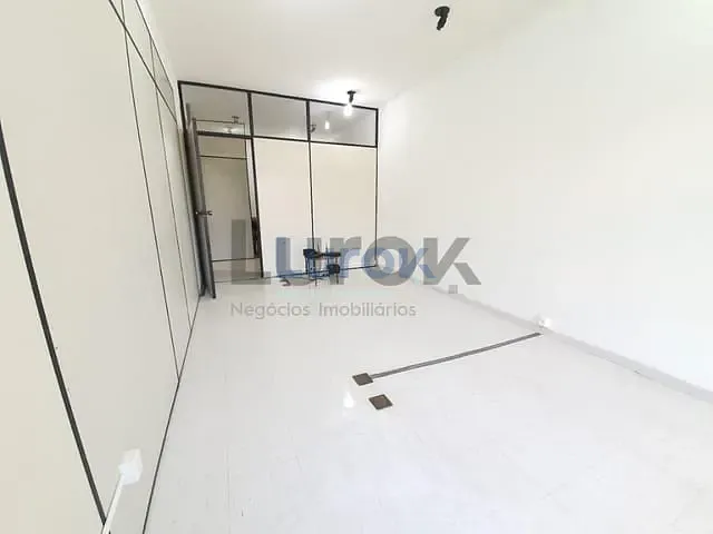 Loja com 80m², à venda ou para alugar, no bairro Vila Clayton em Valinhos