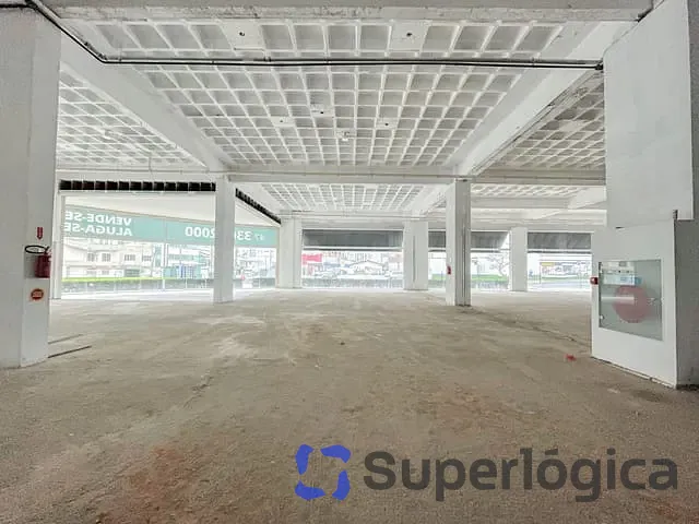 Sala com 5279m², à venda, no bairro Nações em Balneário Camboriú