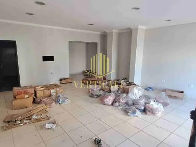 Sala para alugar, no bairro Quilombo em Cuiabá