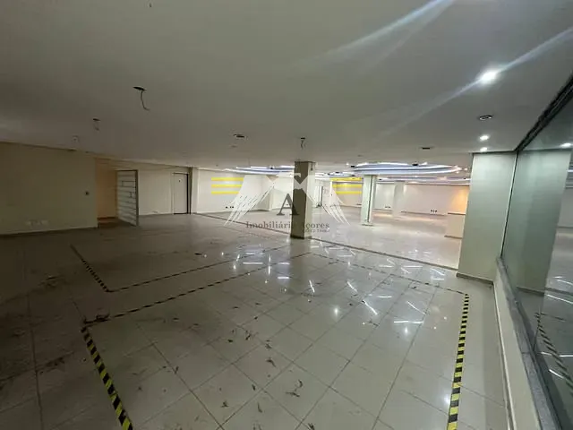 Sala à venda ou para alugar, no bairro Belem em São Paulo