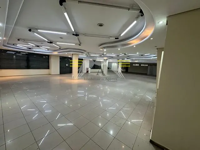 Sala à venda ou para alugar, no bairro Belem em São Paulo