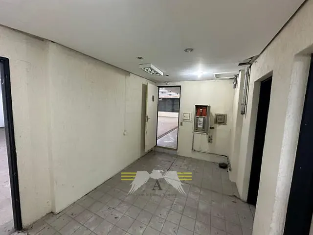 Sala à venda ou para alugar, no bairro Belem em São Paulo