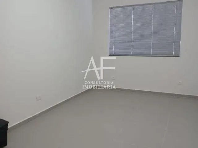 Sala com 70m², para alugar, no bairro Vila São José em Taubaté