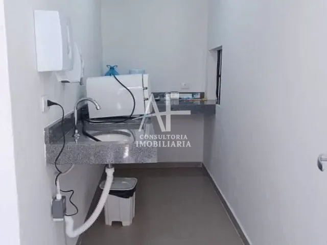 Sala com 70m², para alugar, no bairro Vila São José em Taubaté