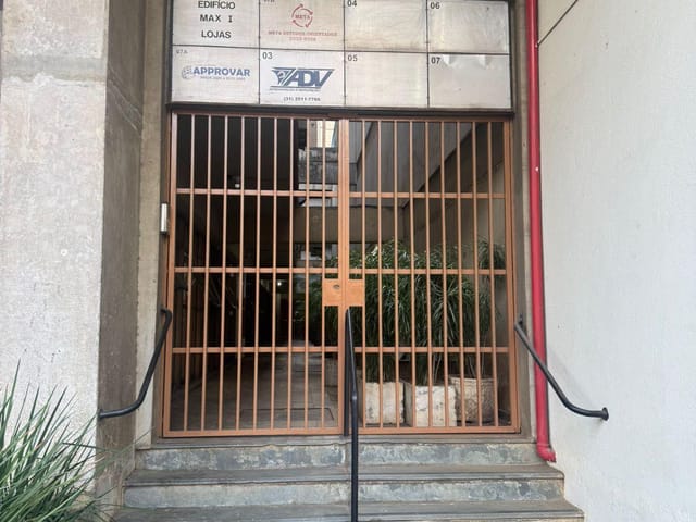 Sala para alugar, no bairro Funcionários em Belo Horizonte